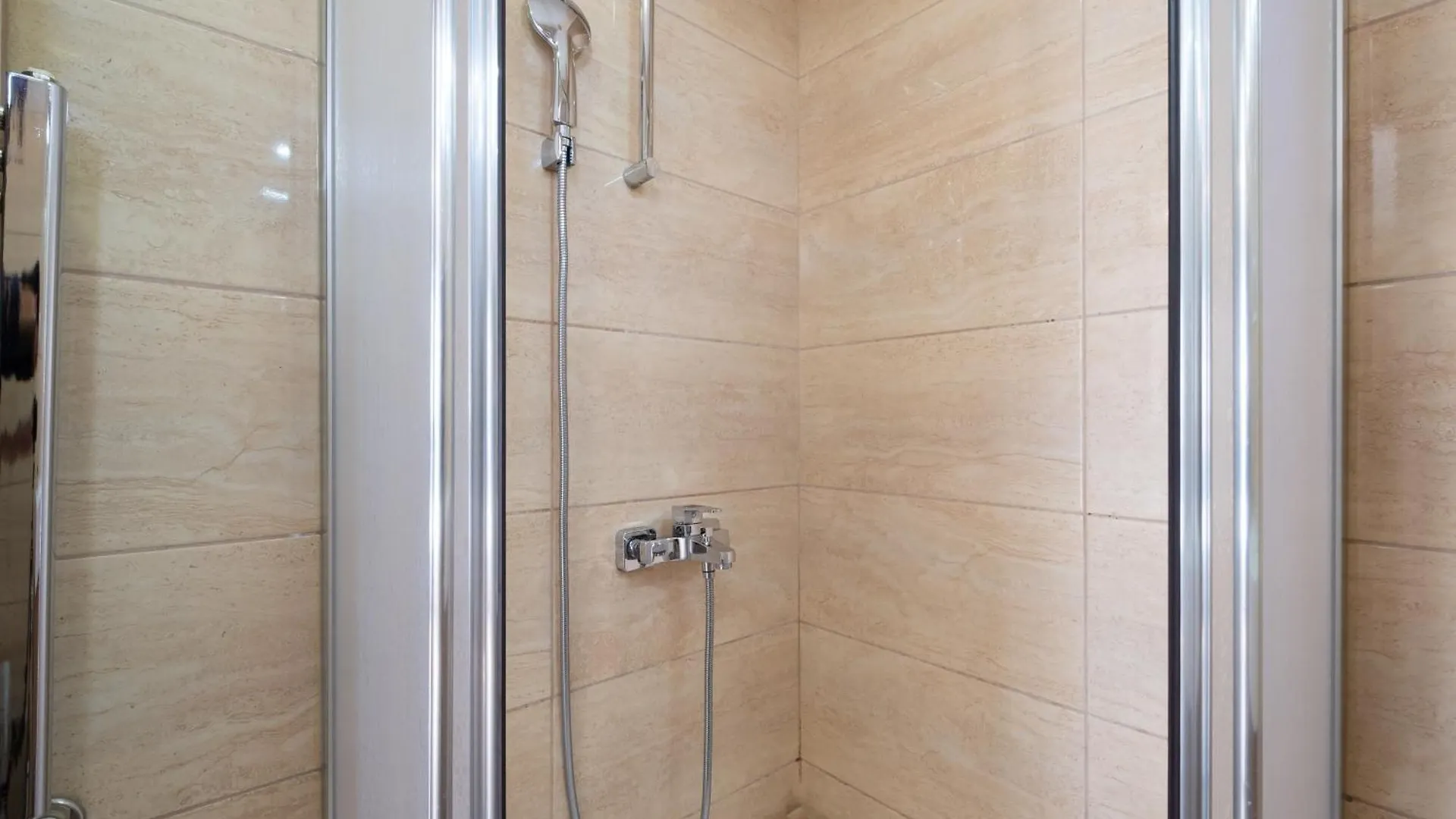 Lavin Hotel & Suites اسطنبول
