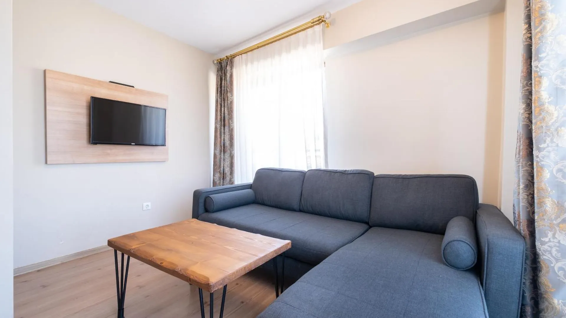 Lavin Hotel & Suites Стамбул Турция