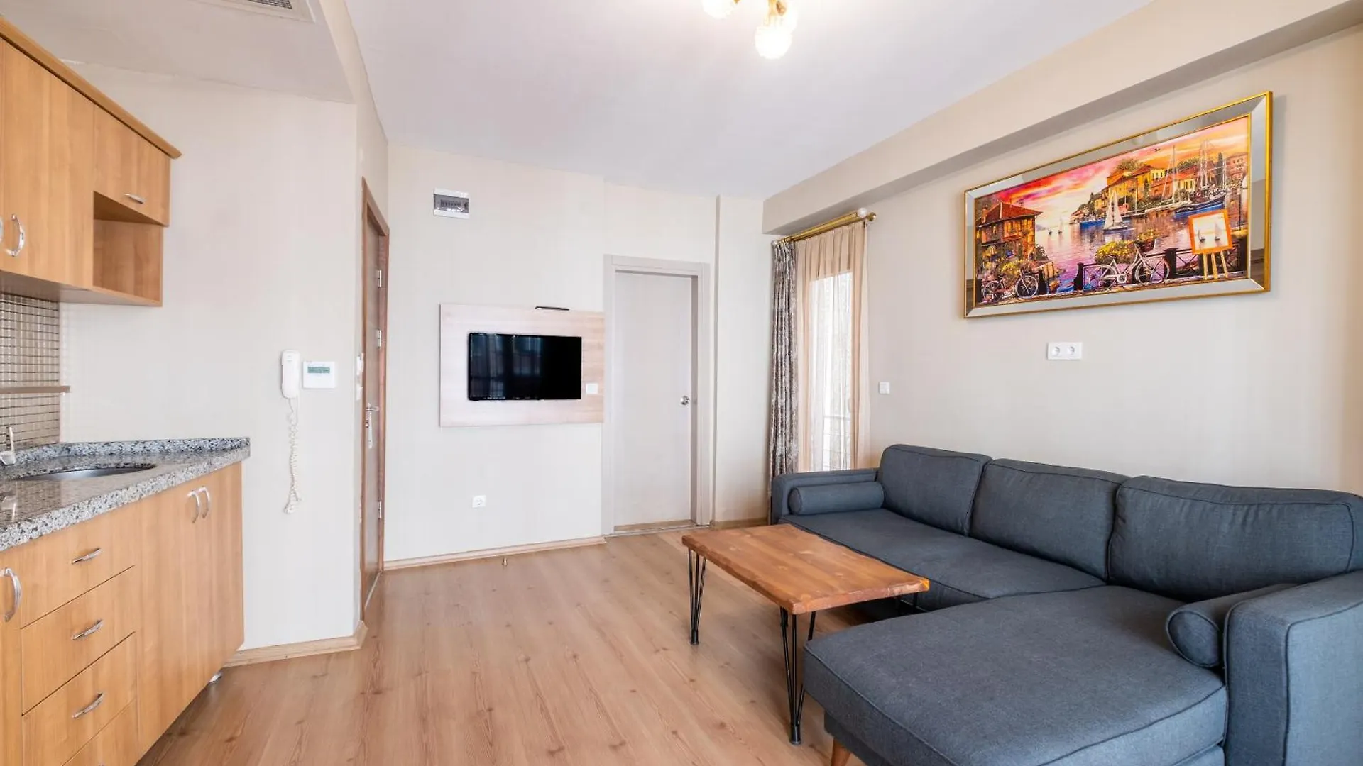 Lavin Hotel & Suites Стамбул