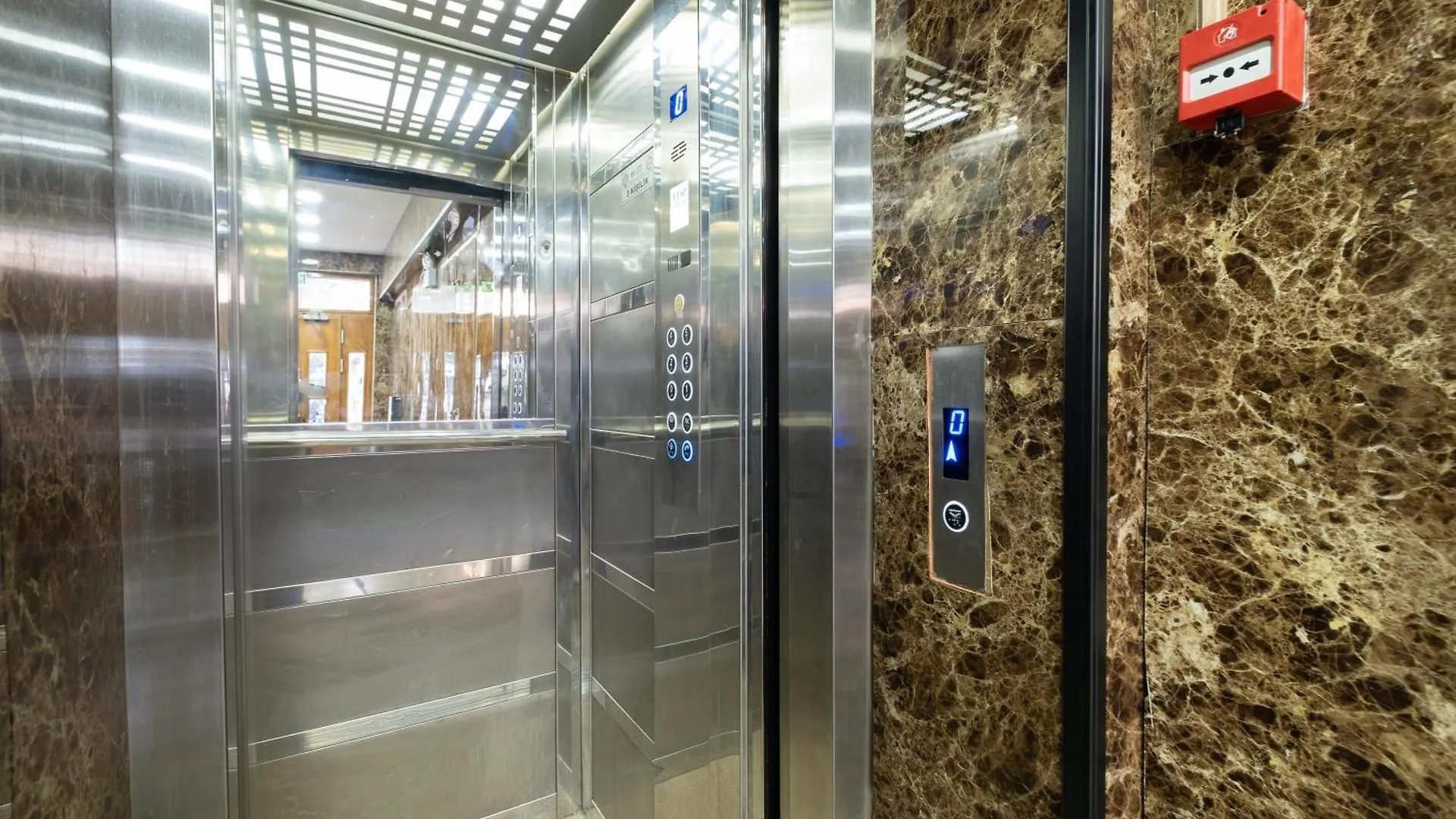 Lavin Hotel & Suites Стамбул Турция