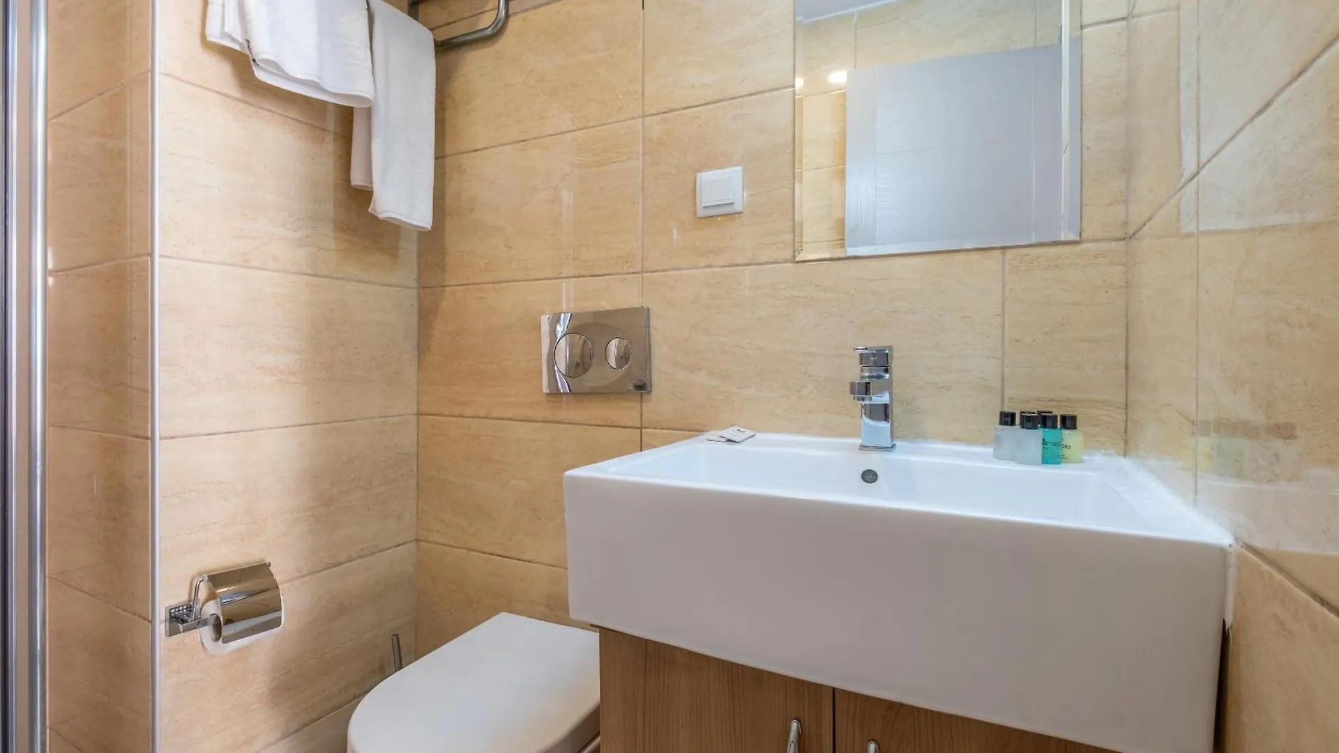 Lavin Hotel & Suites Стамбул 0*,